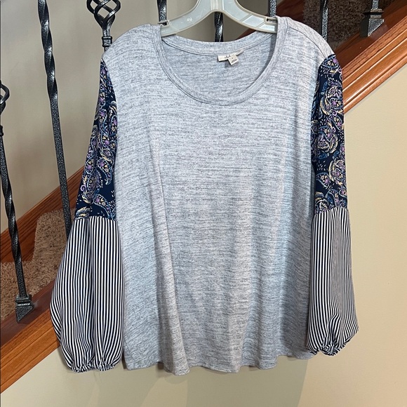 Style & Co. Tops - Style & Co. Heather Gray and Navy Blouse